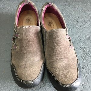 Bass slip on sneakers